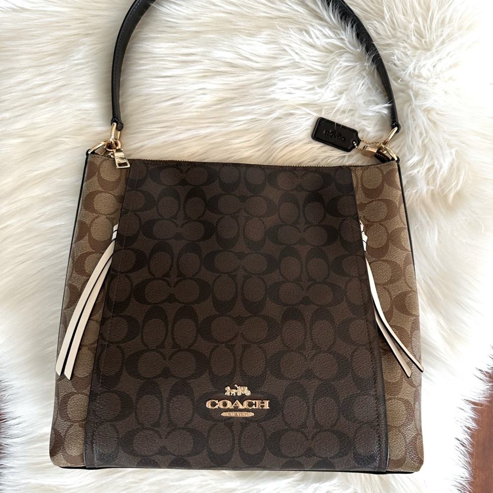 Coach Marlon Hobo Bag - Picture 2 of 13